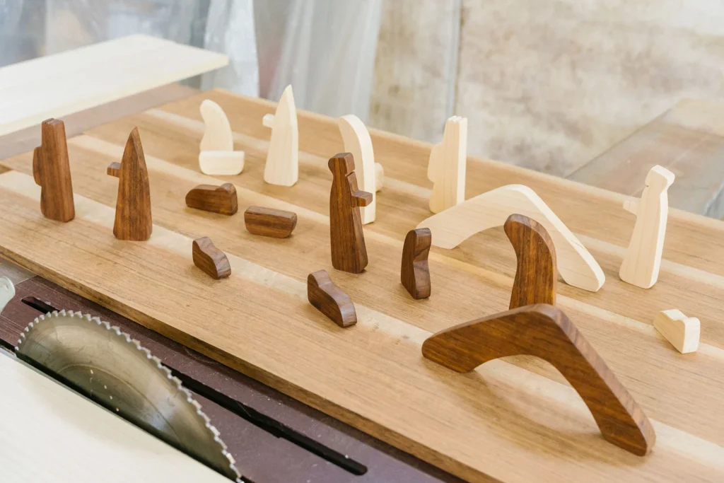 Minimalist Wooden Nativity Set: Essential Design | minimalith